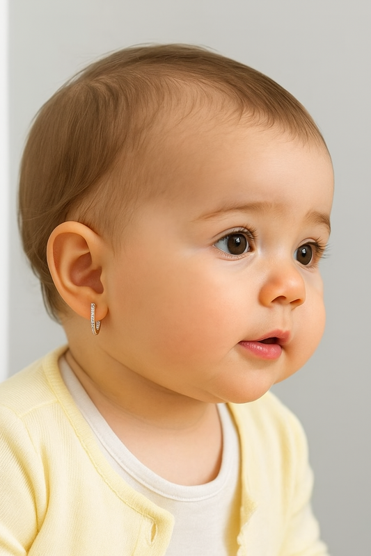 🎀 How to Choose Baby’s First Earrings: 5 Smart Tips for New Moms