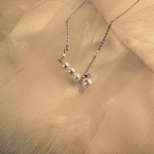 5 Timeless Jewelry Pieces You Need for a Capsule Wardrobe