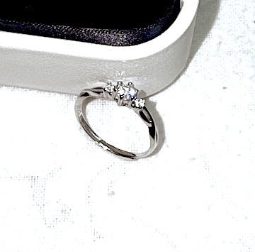 925 Sterling Silver Ring – Elegant Hypoallergenic Silver Ring with Star - Cut Zircon - Amtikiss Casuals