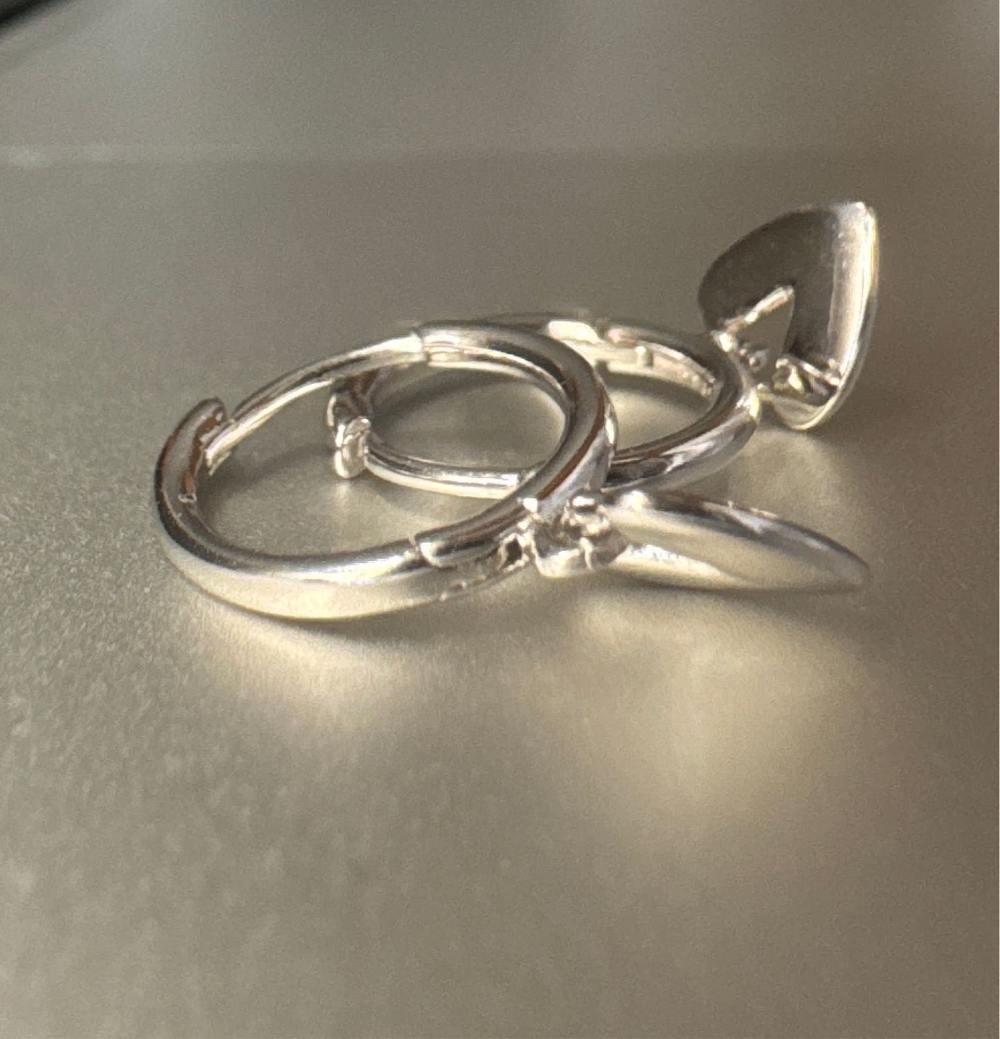 925 Sterling Silver Hoop Heart Dangle for kids and Adults with Sensitive Skin. Amtikiss