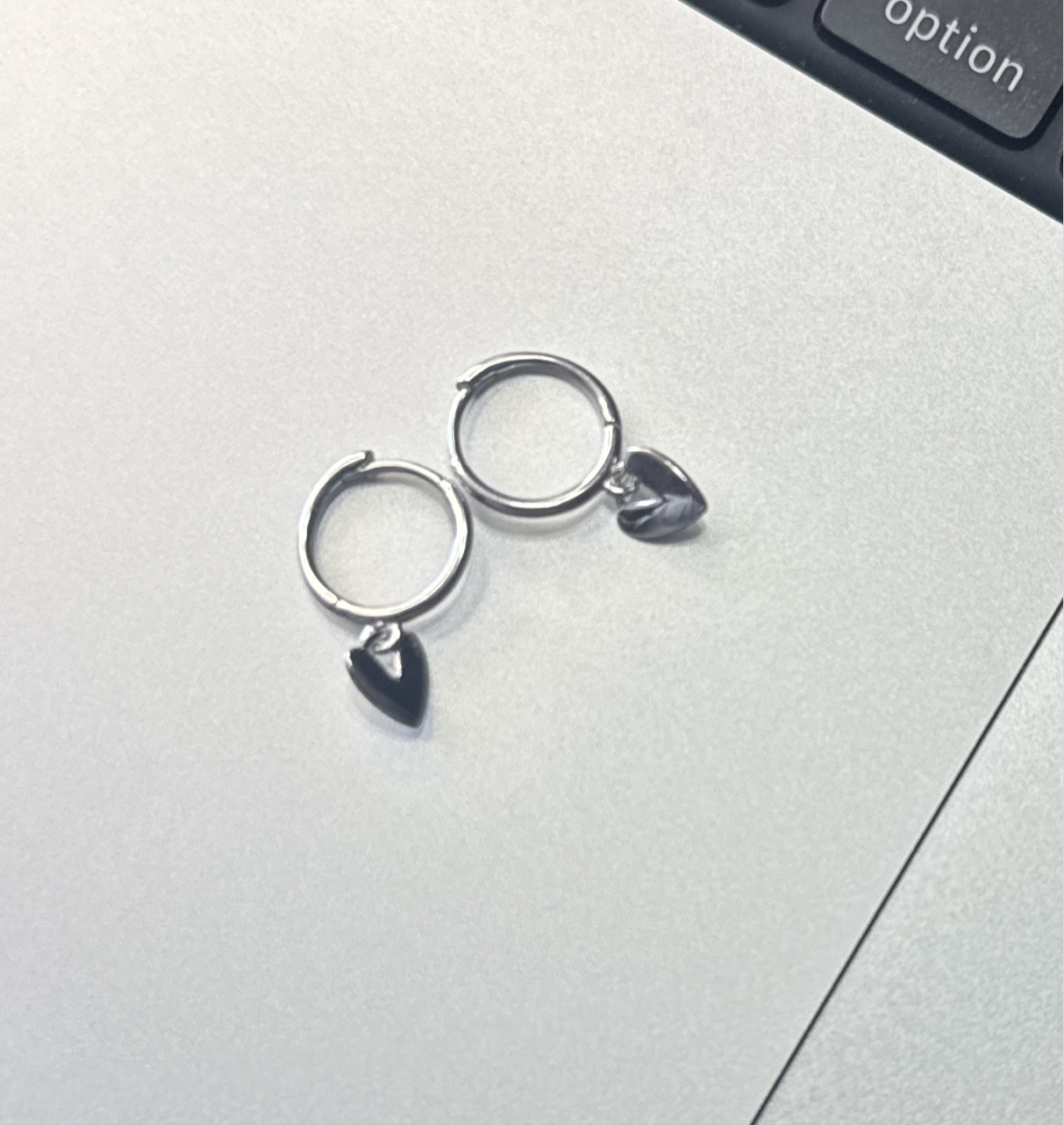 925 Sterling Silver Hoop Heart Dangle for kids and Adults with Sensitive Skin. Amtikiss